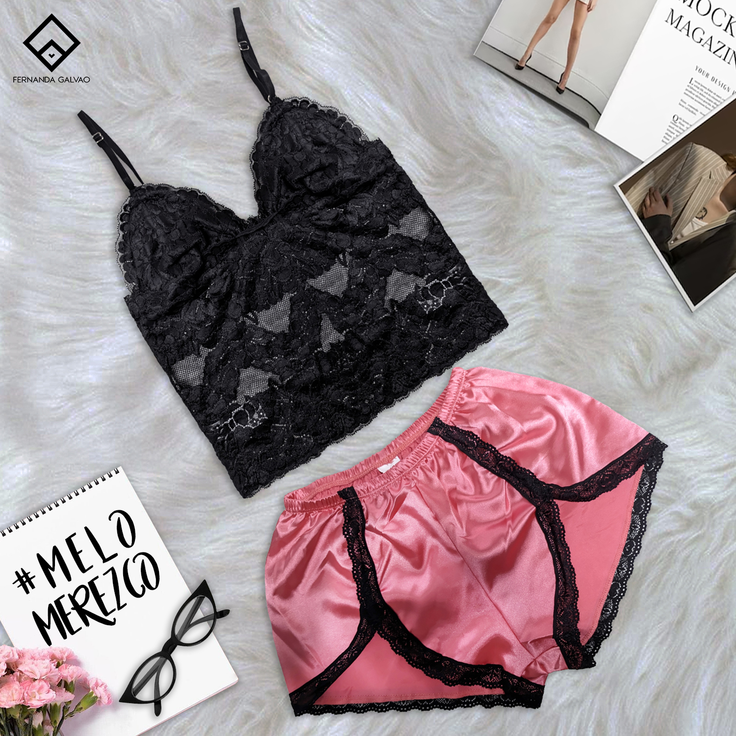 Set de pijama color coral, bralette negro de encaje