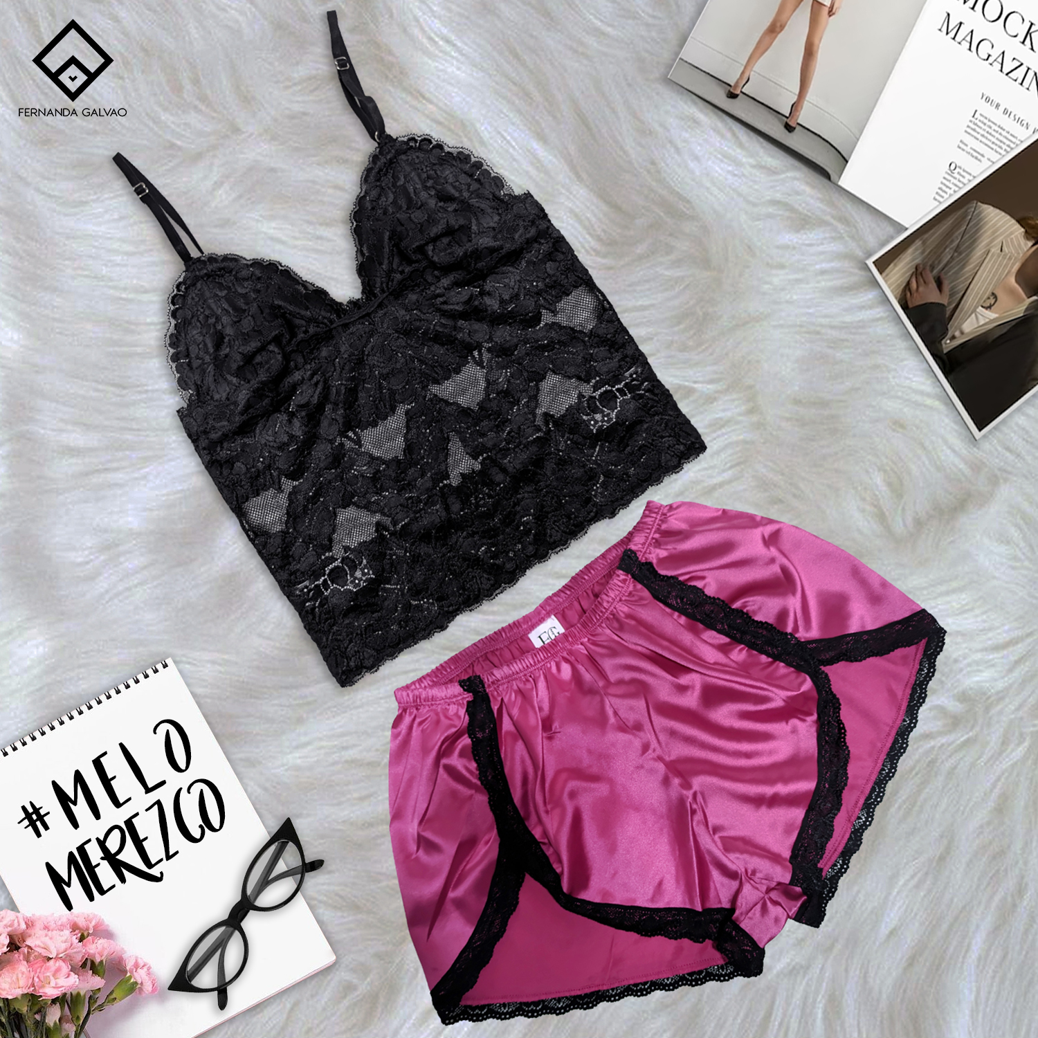 Set de pijama color fucsia, bralette negro de encaje
